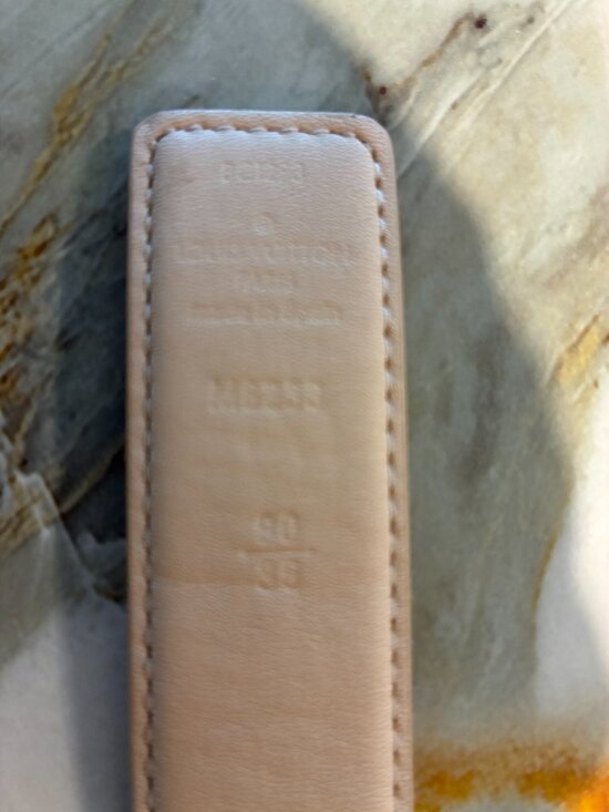 The Pretty LV Reversible Initiales Belt – Monogram / Beige